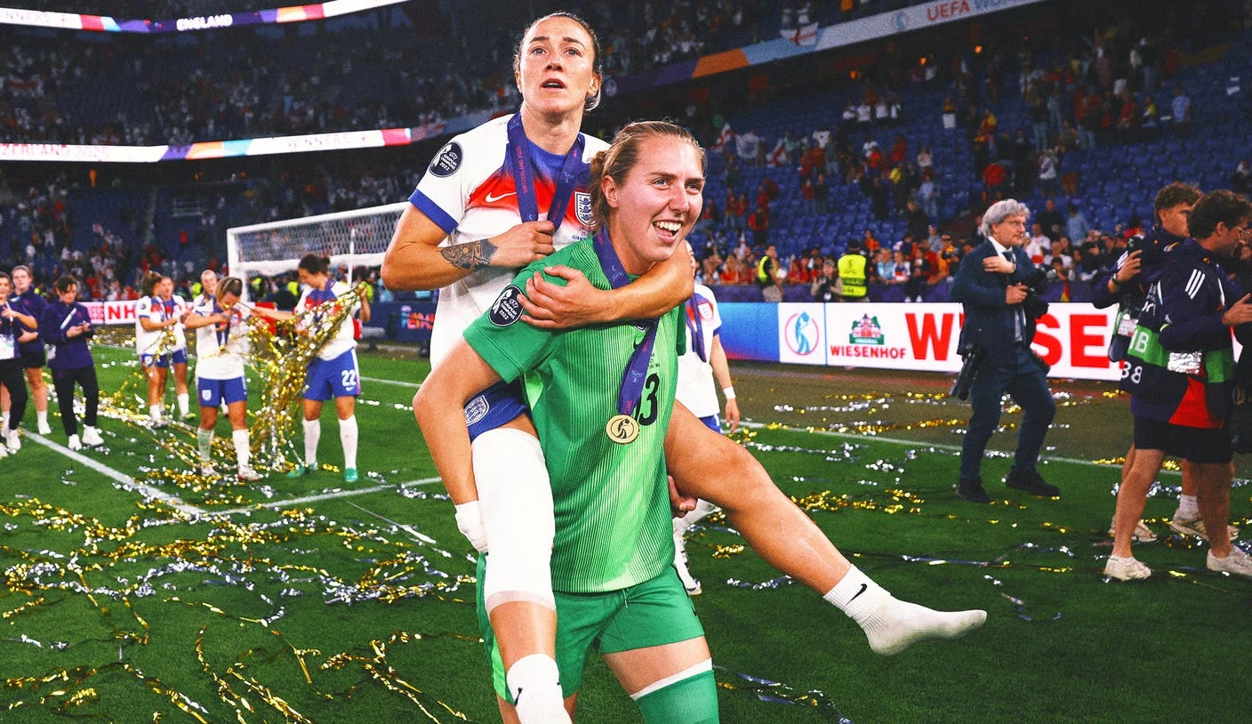 'I'm Going to Party': Lucy Bronze Won't Let Injury Keep Her From Celebrating Euro Title